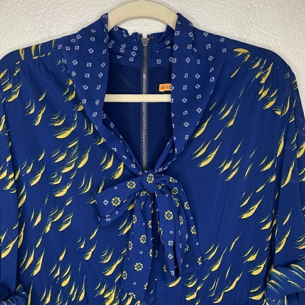 Alice + Olivia Silk Blend Neka Printed Tie-Neck Dress, Size Large - Picture 4 of 13